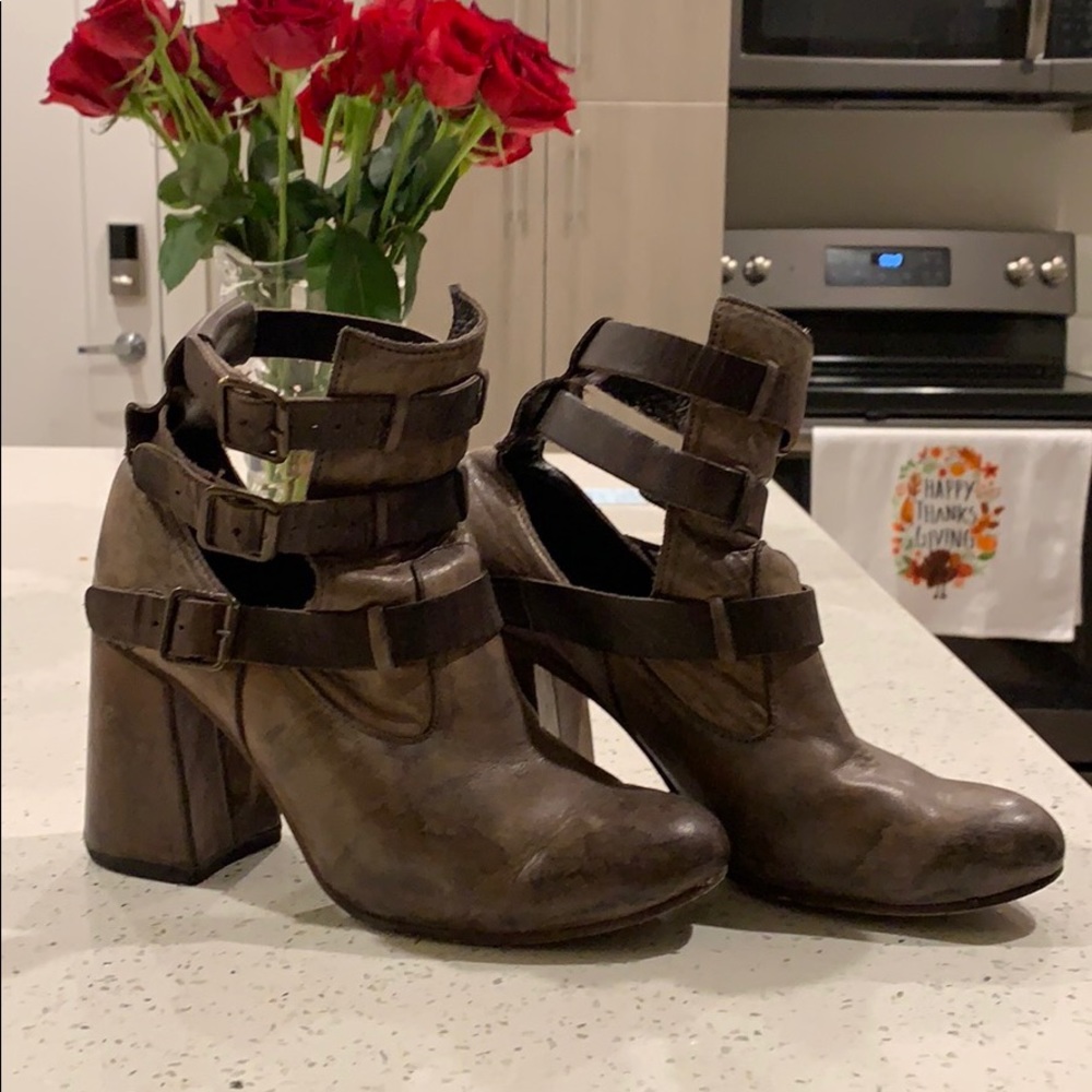 FREEBIRD by Steven FB-Teddy size 9, brown.